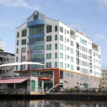 Plaza Sutera Biru Hotel Kuala Belait Екстериор снимка