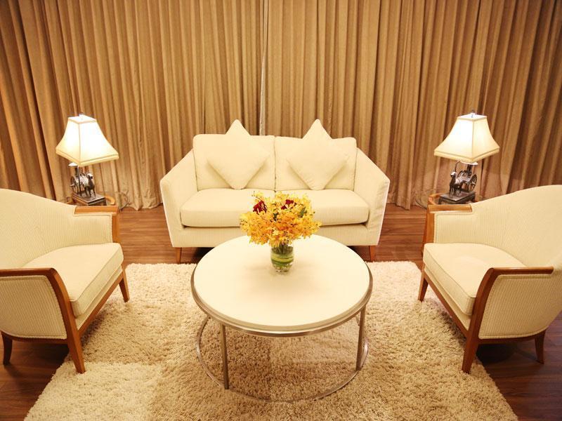 Plaza Sutera Biru Hotel Kuala Belait Екстериор снимка